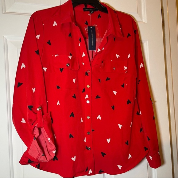 Adrienne Vittadini Woman’s Red Heart Blouse Size Small NEW Collared - Picture 3 of 9